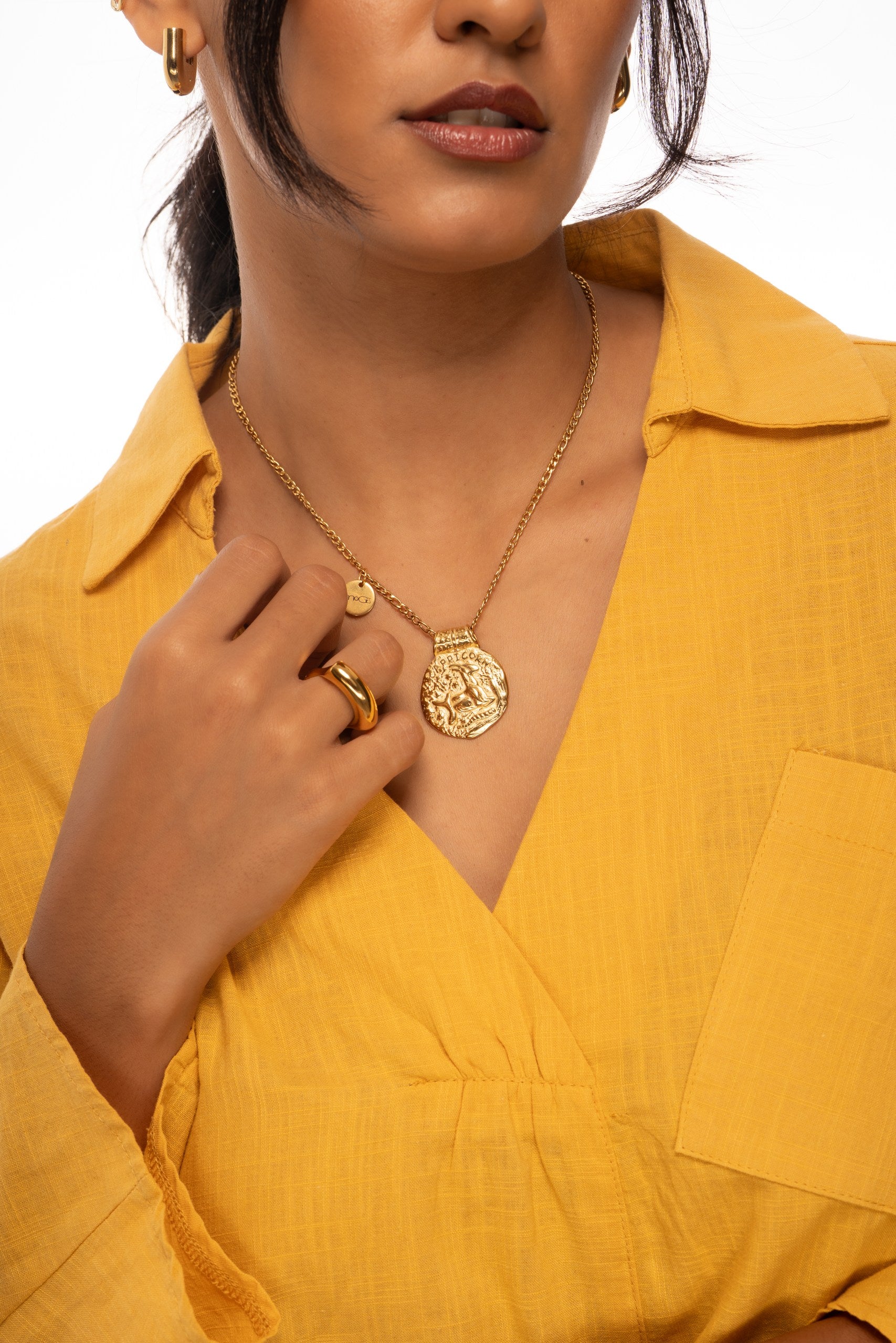 Colar Signo Capricórnio by Lara Lopes