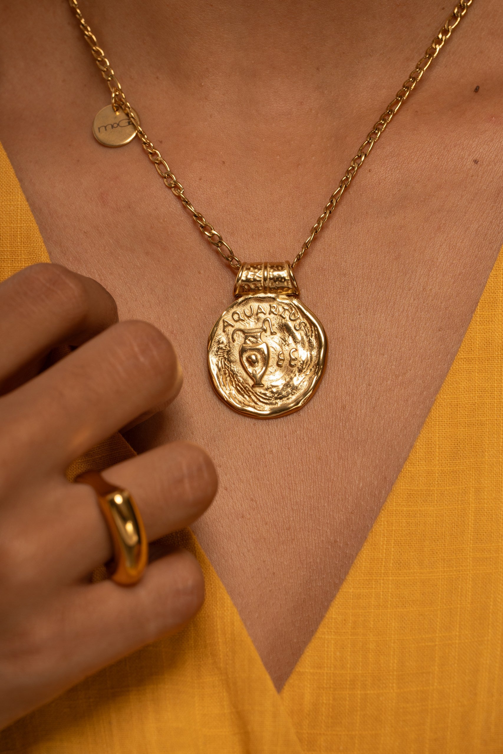Colar Signo Aquário by Lara Lopes