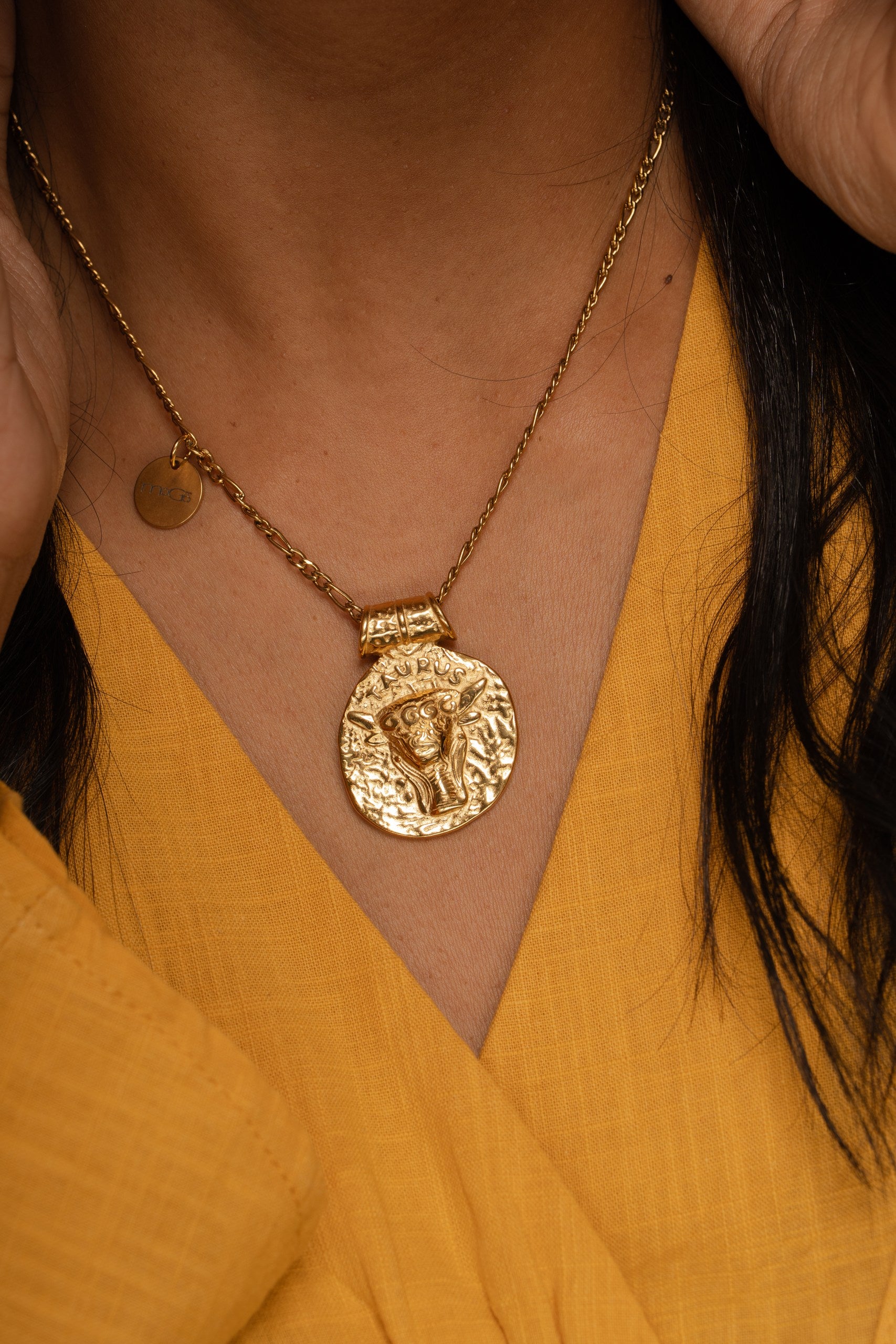 Colar Signo Touro by Lara Lopes