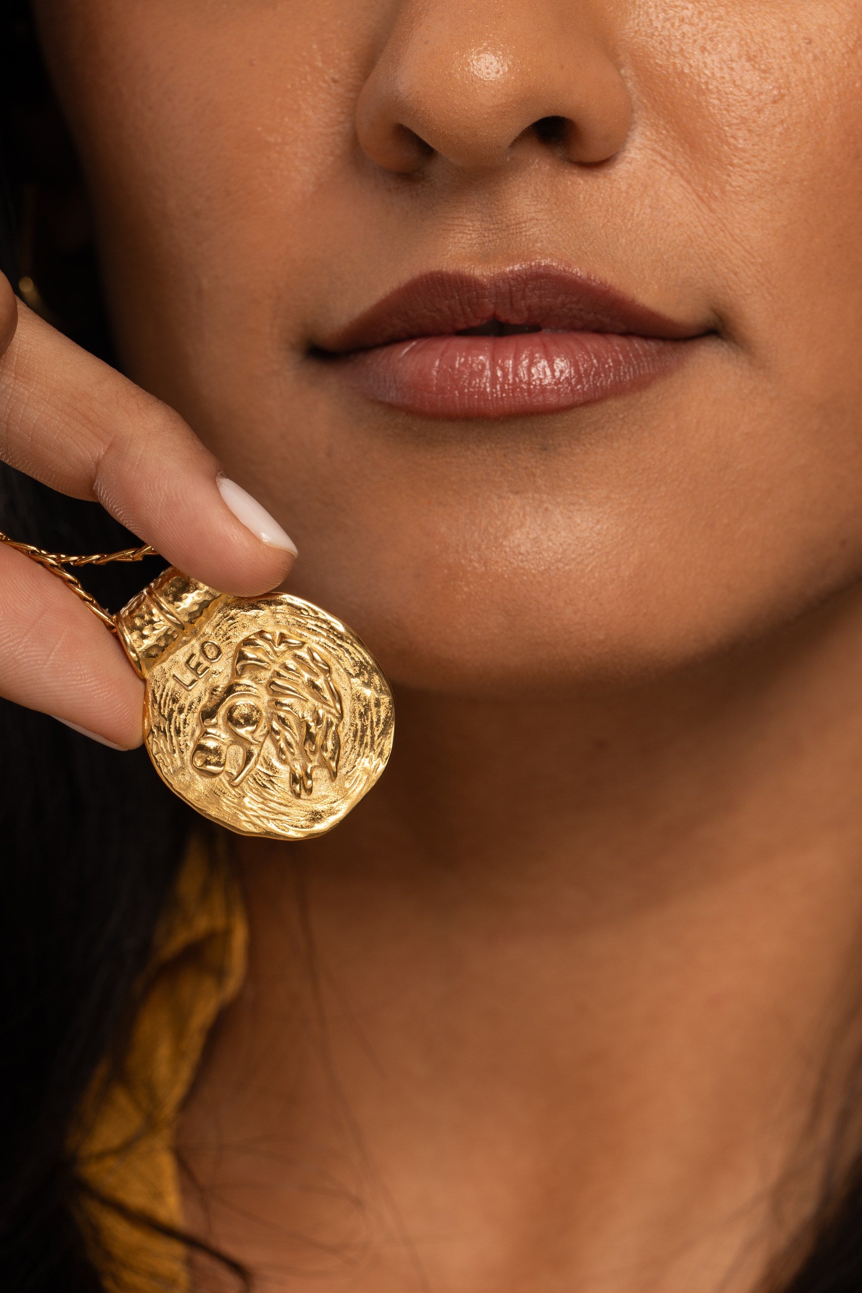 Colar Signo Leão by Lara Lopes