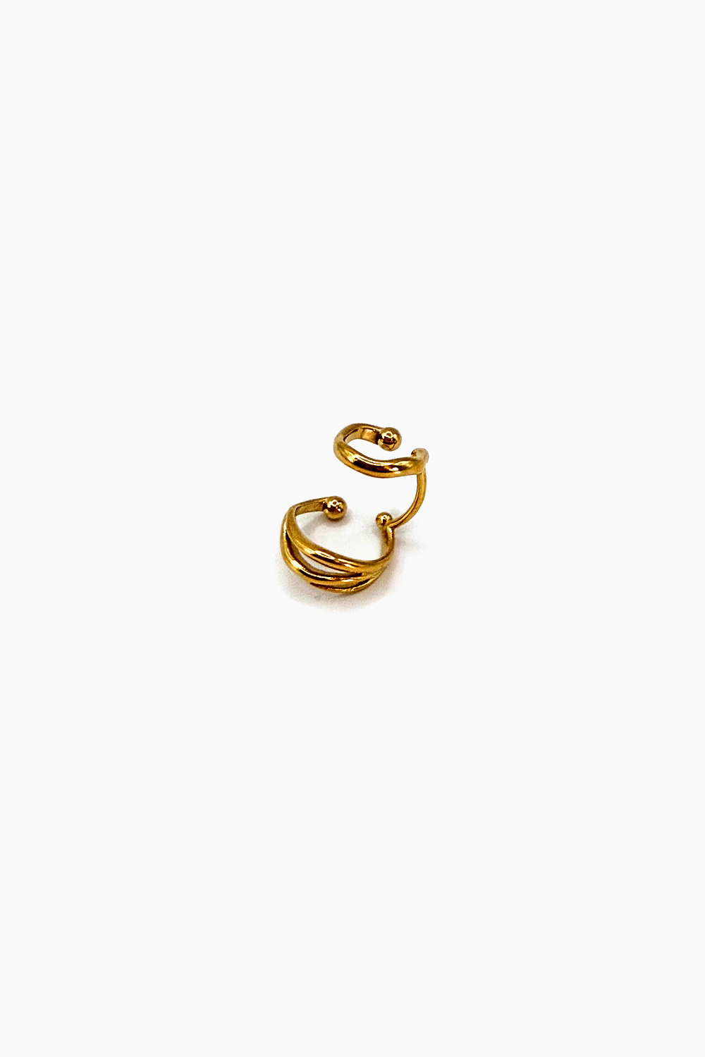 Ear Cuff Suspiro moGes, vista de cima das linhas entrelaçadas, sem necessidade de furo