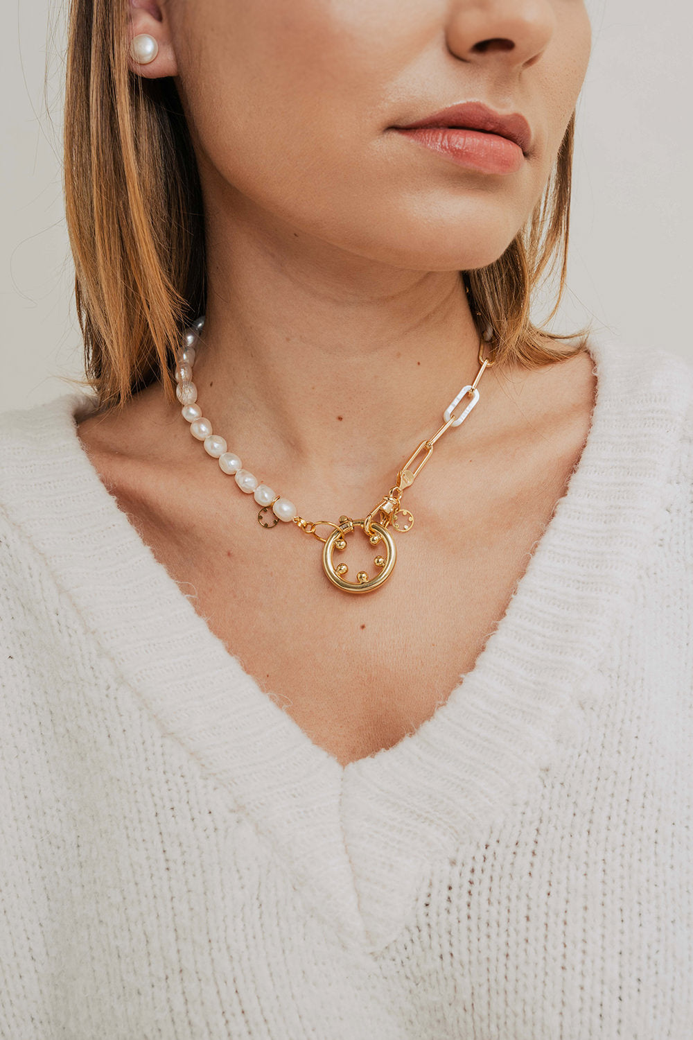 Pulseira Neve prata dourada mulher moges jewellery elegância pérolas